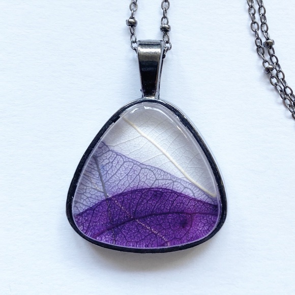 Winter Garden Studios Jewelry - Beautiful Handmade Real Pressed Leaf Necklace Set in a Triangle Setting